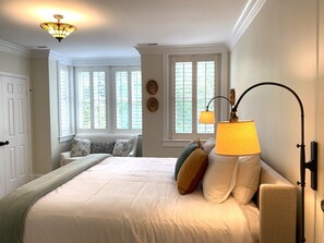 3 bedrooms, desk, iron/ironing board, WiFi