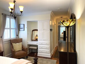 3 makuuhuonetta, työpöytä, silitysrauta/-lauta, Wi-Fi