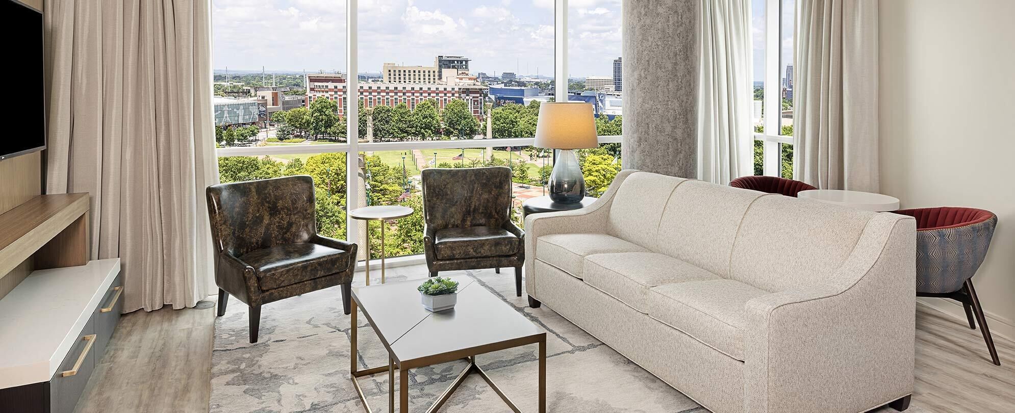 1br Deluxe Condo Big City Adventures Await!
