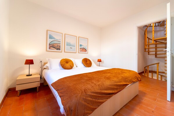 Apartment | 3 bedrooms, iron/ironing board, free WiFi - Appartamento La Chiocciola  (Bellagio)