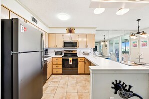 Microwave, dishwasher, coffee/tea maker, toaster
