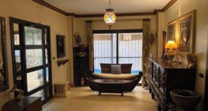 Charming 2-bedroom villa in welcoming Giza Governorate with a Pool, WiFi
