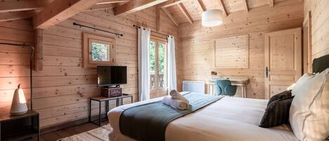 4 Schlafzimmer, Bügeleisen/Bügelbrett, kostenloses WLAN, Bettwäsche
