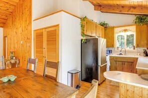 Ev (3 Bedrooms) | İç mekân