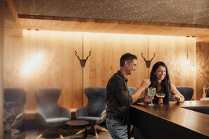 Bar (on property) - Hotel Jägerhof (Corvara in Badia)