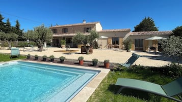 Piscine extérieure