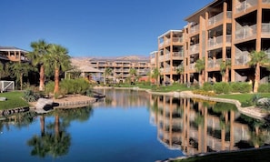 Property grounds - 3br Unit Family- Pool, Golf, Hike Outdoor Fun! (Indio)