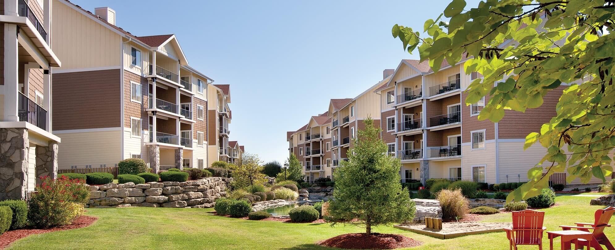 Deluxe Studio Condo Amusement Park & More!