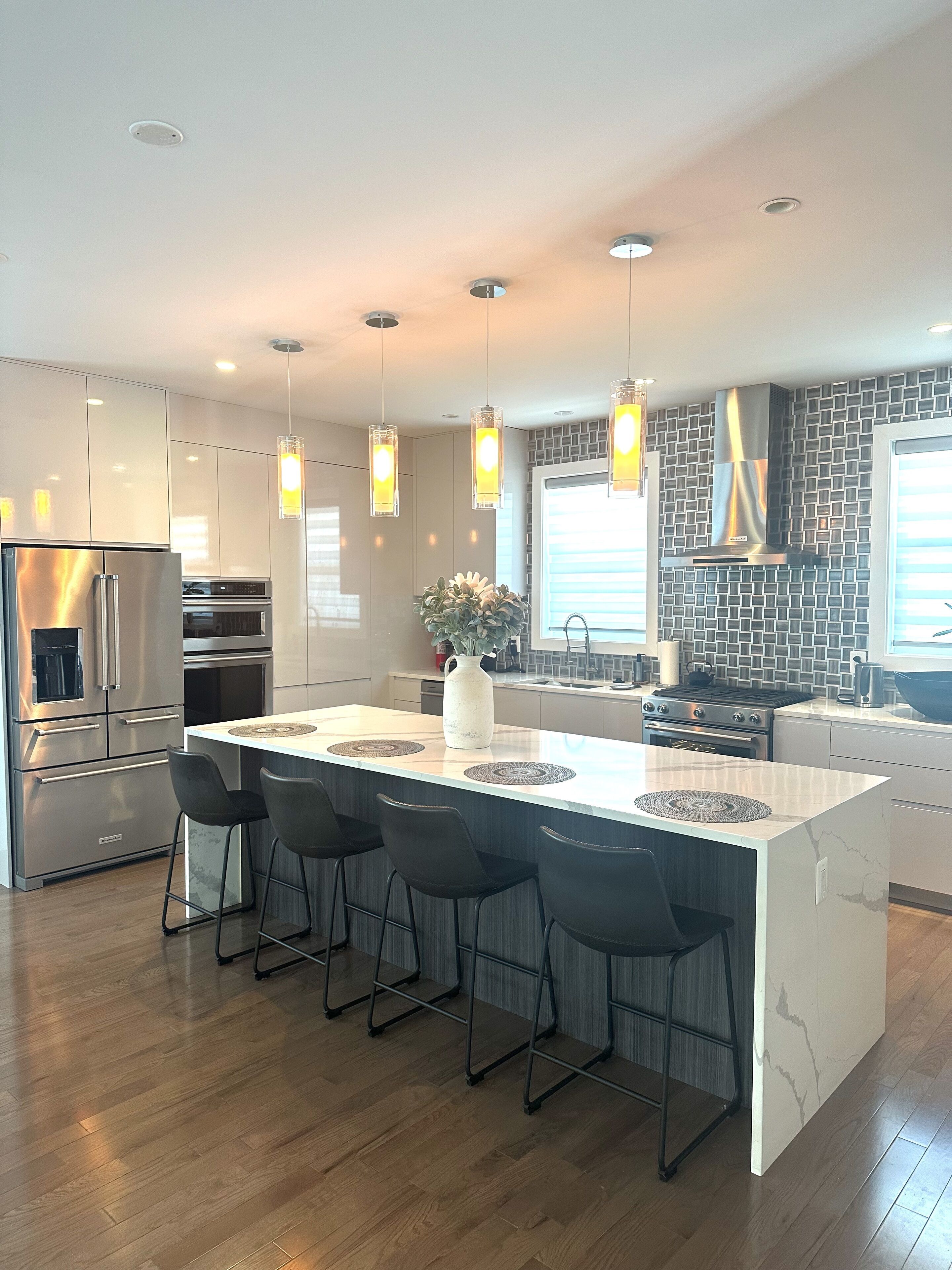 Luxury 4BR home 7 mins to US Capital, Rooftop deck, in Washington Free Parking 