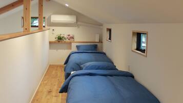 2 bedrooms, WiFi, bed sheets