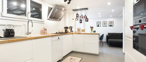 Microwave, oven, stovetop, dishwasher