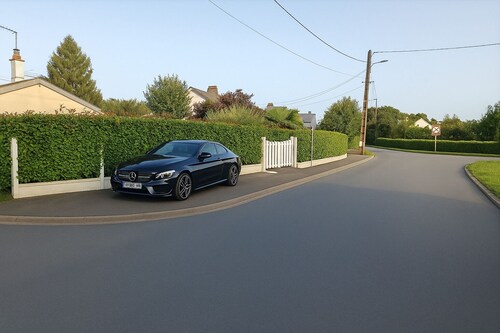 Studio meublé – Entrée privée & parking à Flers