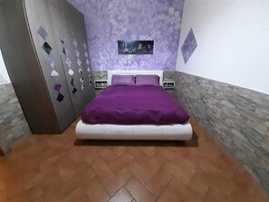 1 makuuhuone, silitysrauta/-lauta, Wi-Fi, vuodevaatteet