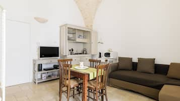Apartment | Eigene Küche | Espressomaschine, Kühlschrank, Mikrowelle, Wasserkocher