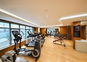 Fitness facility - Chic 1BR Apartment in Avanti Tower, Business Bay by Deluxe Holiday Homes (Dubai)