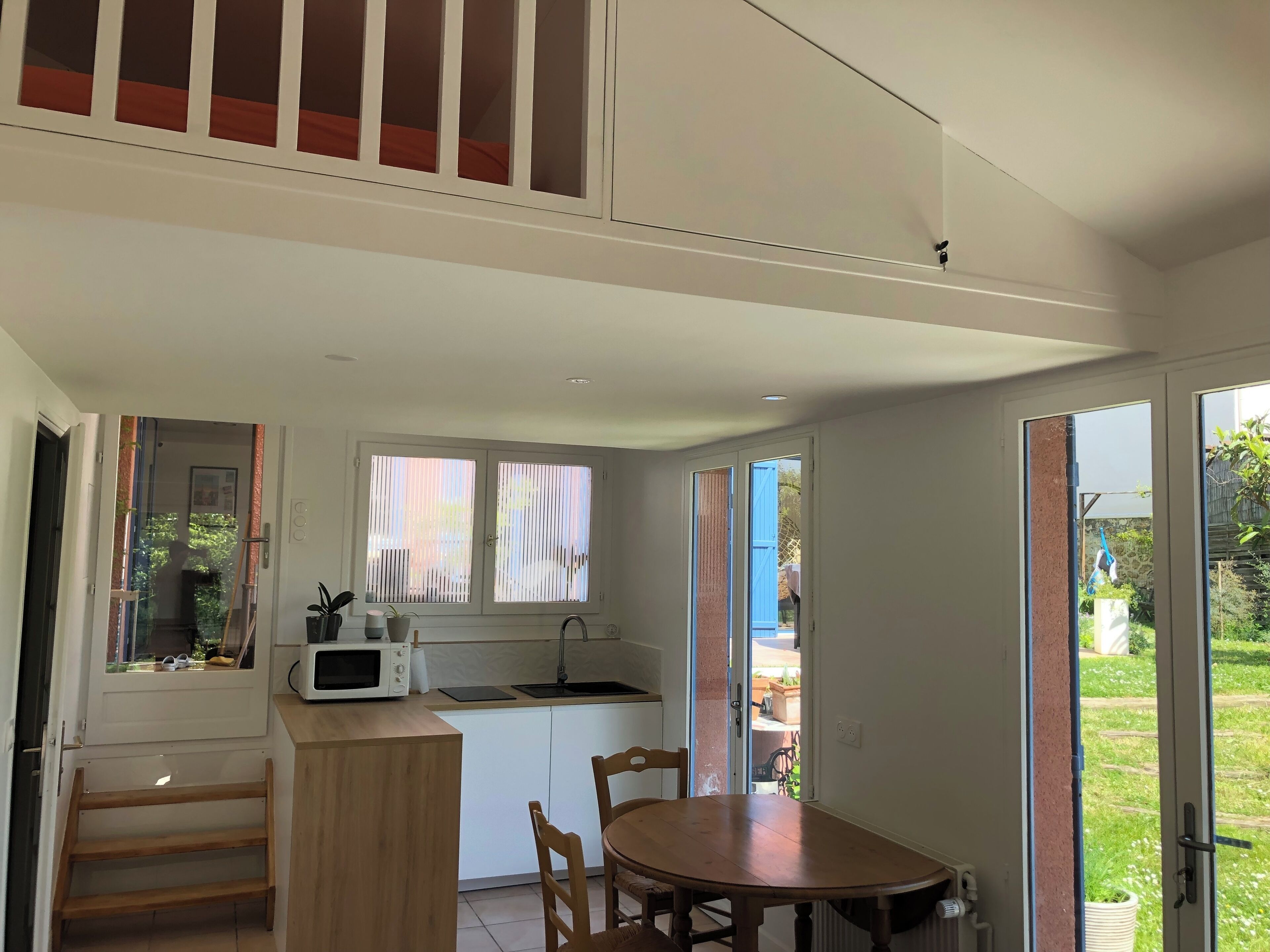 Micro-ondes, plaque de cuisson