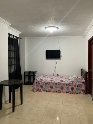 저자극성 침구, 각각 다르게 가구 비치, 무료 WiFi, 침대 시트