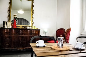 Dining - Apartment 6 bedrooms and 6 bathrooms (Roma)