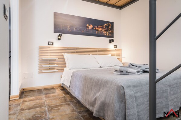 1 Schlafzimmer, Schreibtisch, WLAN, Bettwäsche