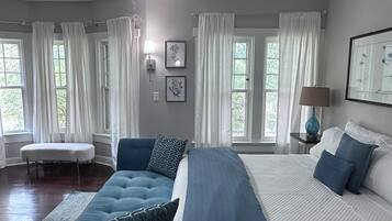 3 chambres, fer et planche à repasser, Wi-Fi, draps fournis