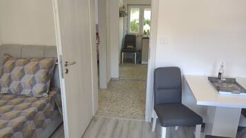 2 quartos, ferros/tábuas de passar roupa, Wi-Fi, roupa de cama