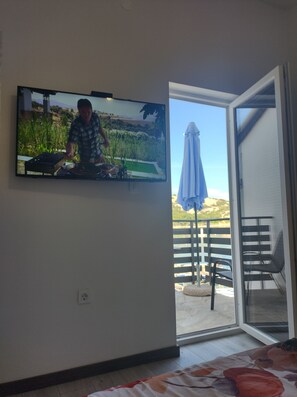 2 dormitoris, planxa i posts de planxar, wifi i roba de llit 