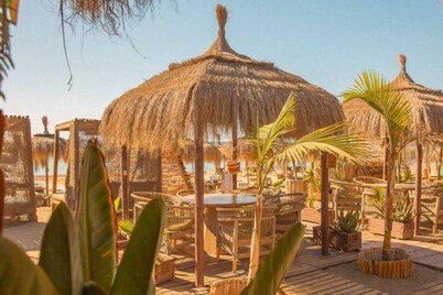 13 Guest Villa 3 min Walk to Beach BBQ Cinema Perfect for Groups