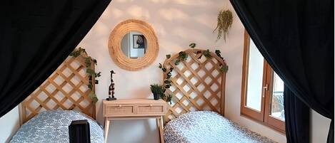 2 bedrooms, WiFi, bed sheets