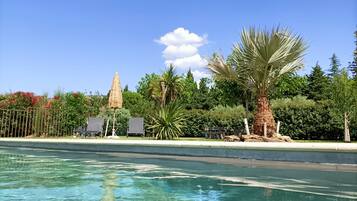 Piscina all'aperto