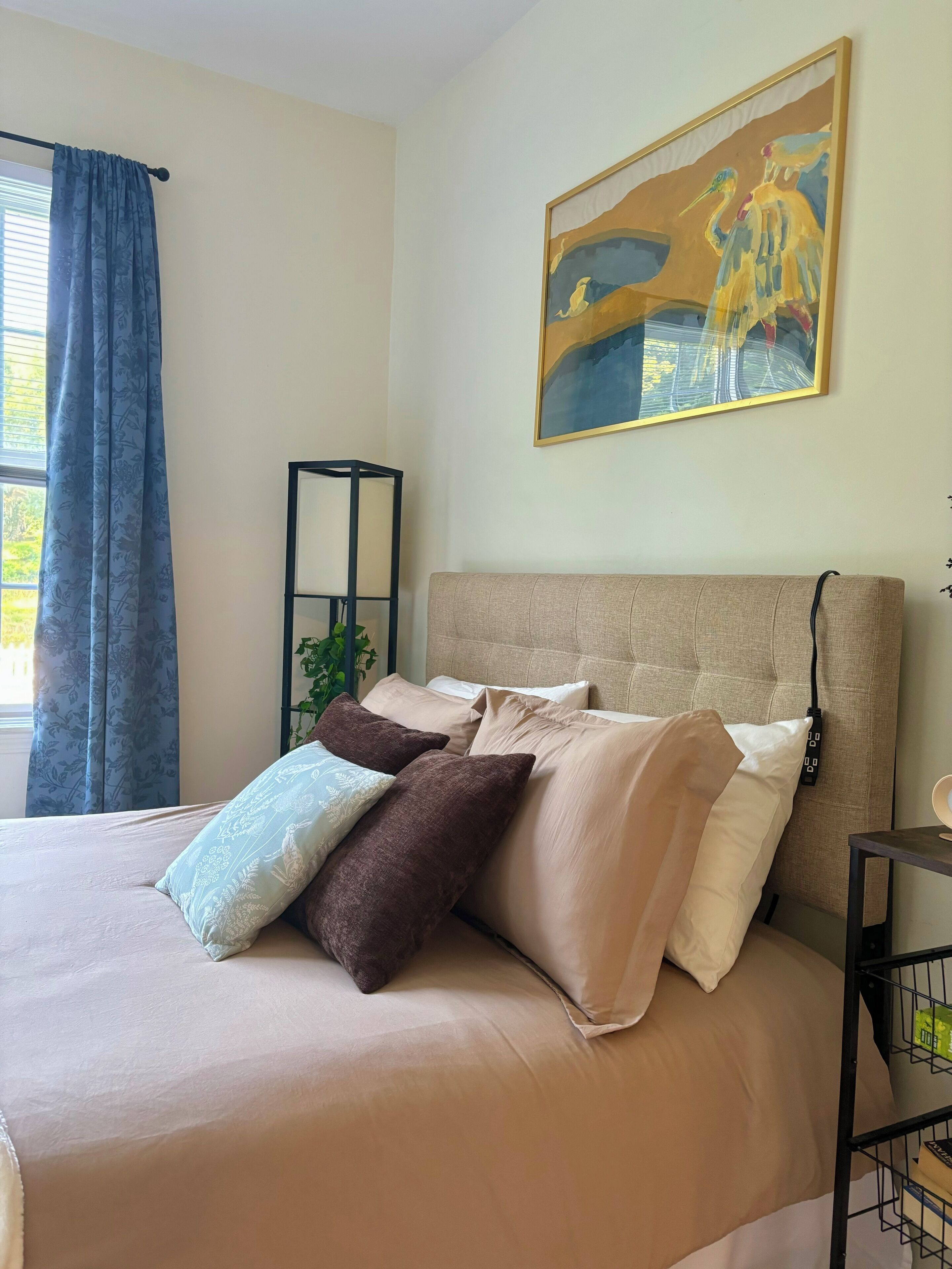 Cozy cottage near Nashville airport with a relaxing feel and nature views!