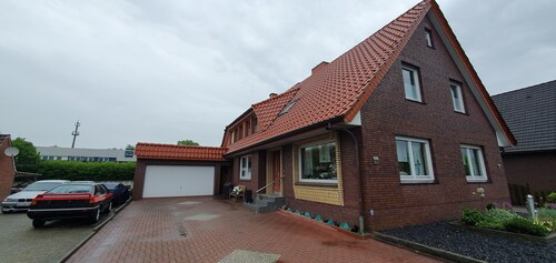 Große neu renovierte Ferienwohnung für max. 5 Pers. in der Nähe vom Zentrum.