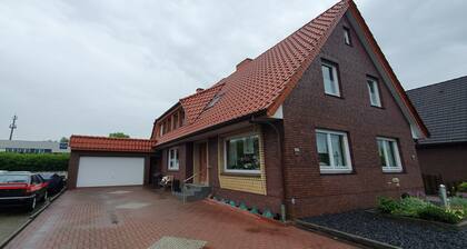 Große neu Renovierte Ferienwohnung für Max. 5 Personen in Zentrumnähe