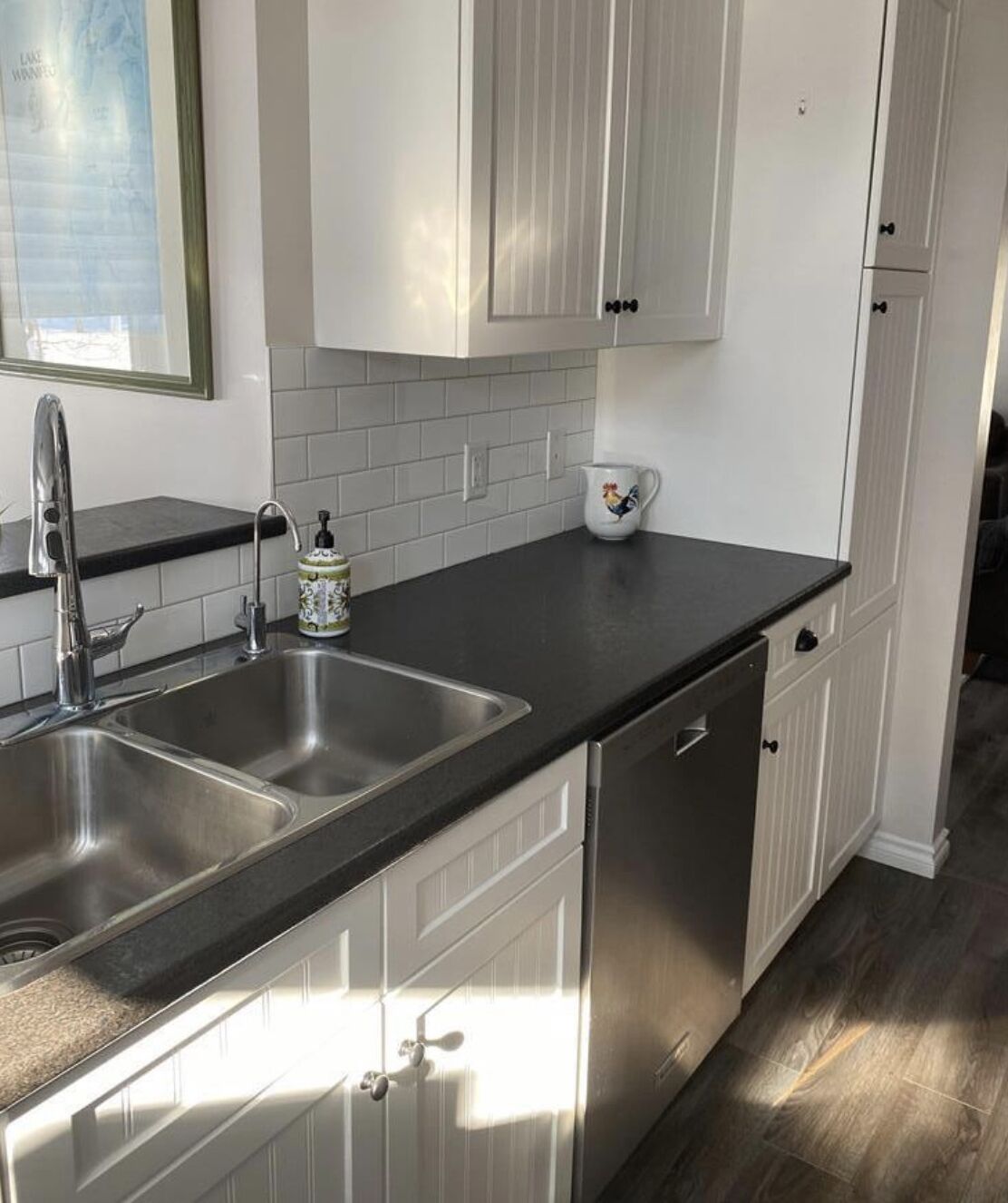 Kylskåp, mikrovågsugn, ugn och spishäll