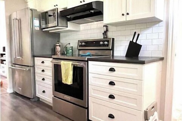 ثلاجة، ميكروويف، فرن، موقد طهي مسطح