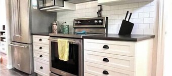 All season, new cottage with many amenities. Family/pet-friendly. Close to beach