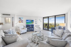 Living area - Perfect Sunsets in paradise. Lovely 2-bedroom beachfront condo in Marco Island.  (Marco Island)