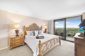 2 bedrooms, iron/ironing board, WiFi, bed sheets - Perfect Sunsets in paradise. Lovely 2-bedroom beachfront condo in Marco Island.  (Marco Island)