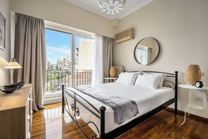 2 quartos, escrivaninha, ferros/tábuas de passar roupa, Wi-Fi