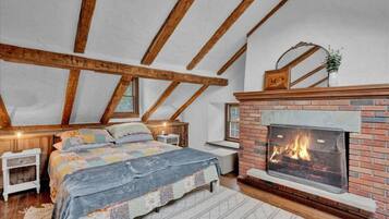 4 Schlafzimmer, Schreibtisch, Bügeleisen/Bügelbrett, WLAN