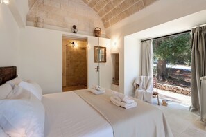 3 bedrooms, iron/ironing board, travel crib, WiFi