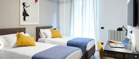 Deluxe Double Room, Balcony, City View | 1 bedroom, hypo-allergenic bedding, soundproofing, free WiFi