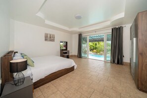 4 habitaciones, tabla de planchar con plancha y wifi gratis 