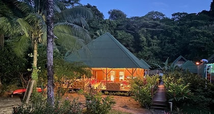 JENENÉ LODGE