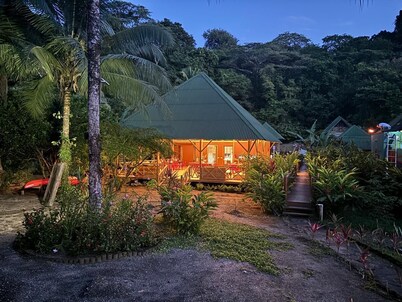 JENENÉ LODGE