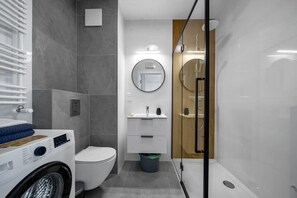 Hair dryer, towels