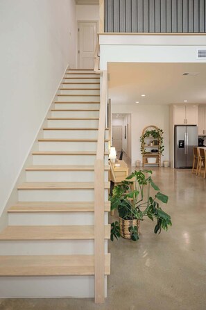 Interior - The Fitzgerald-Closest To Silos & Near Baylor (Waco)