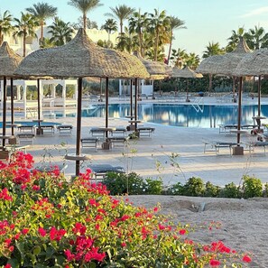 Pool - Paradise in the Red Sea (South Sinai Governorate)