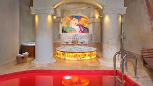 Royal Suite, Private Pool | Bilik Mandi | Pengering rambut, selipar, bidet, tuala disediakan