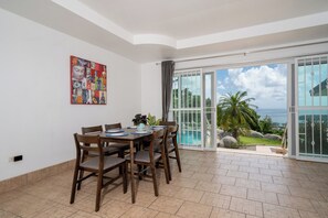 Dining - Villa Olympus 4 bedrooms Sea view Kata beach with pool and tropical garden (Tambon Karon)