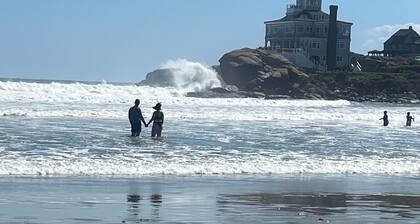 Plum Cove Beach Paradise. Overlook Plum Cove from your kitchen n only steps away